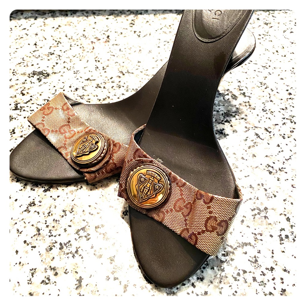 Gucci women sandals